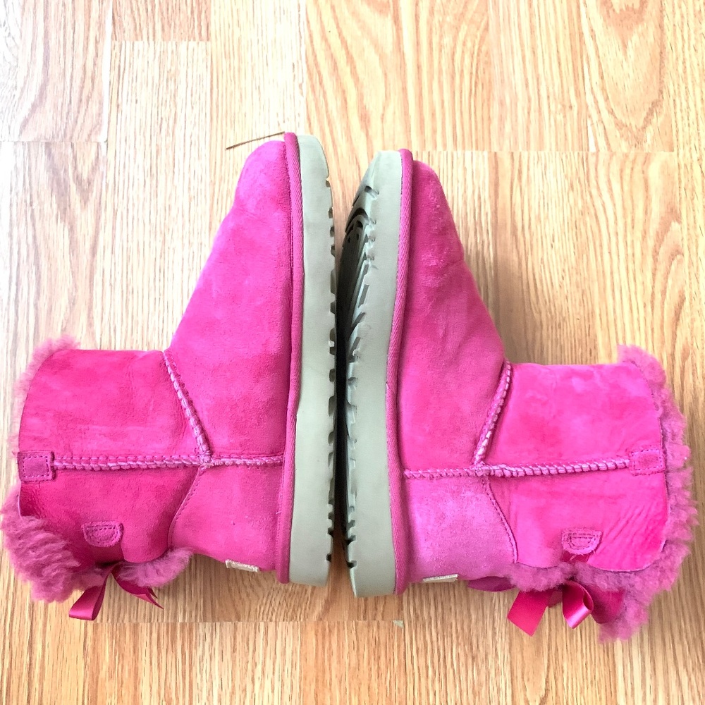 UGG Mini Bailey Bow Pink Boot- Size 5